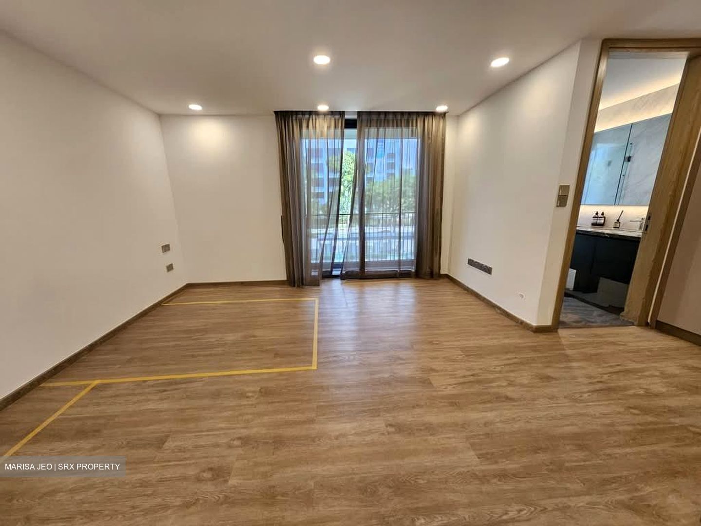 Shrewsbury Road (D11), Terrace #532844531